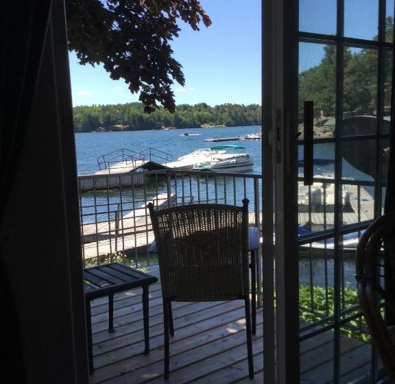 リゾートホテル Boathouse Country Inn