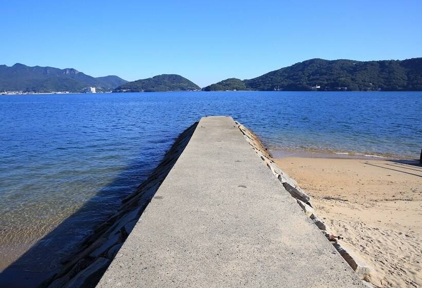 Shodoshima Olive Youth Hostel