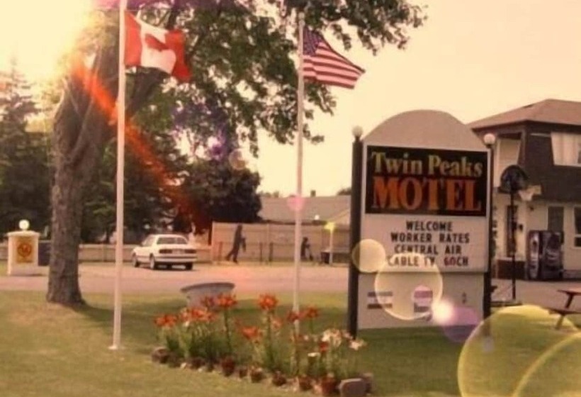 Twin Peaks Motel