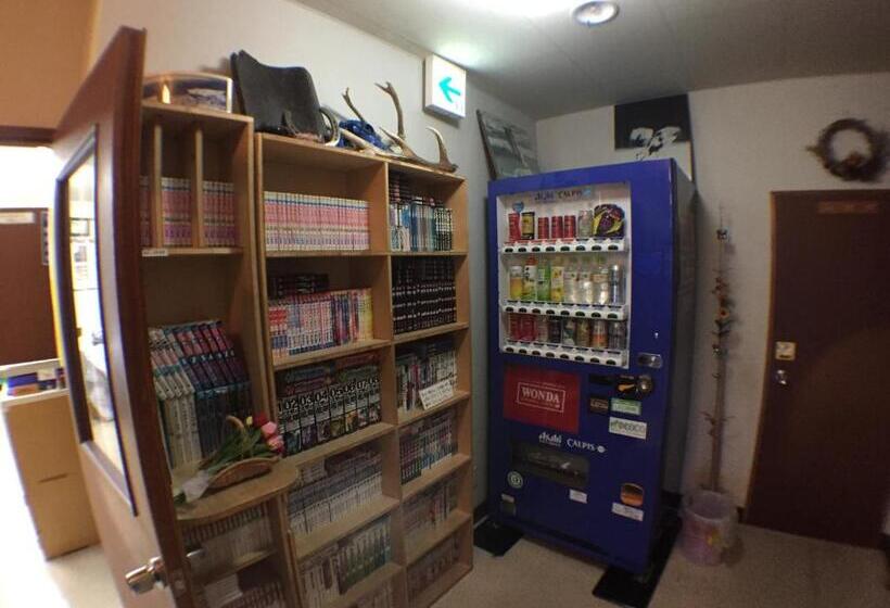 فندق صغير Abashiri Ryuhyou No Oka Guesthouse
