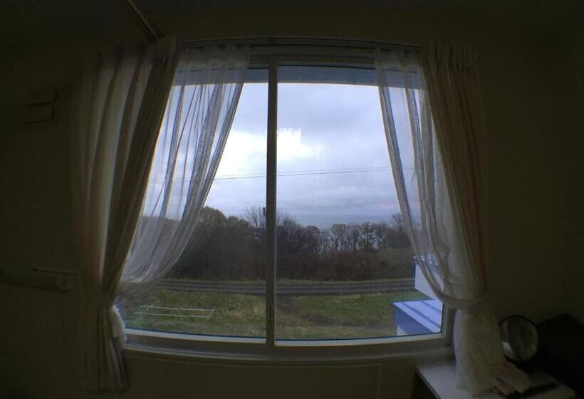 فندق صغير Abashiri Ryuhyou No Oka Guesthouse