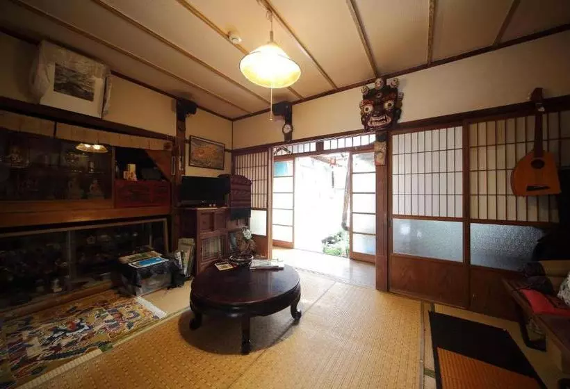 ユースホステル Buddha Guest House