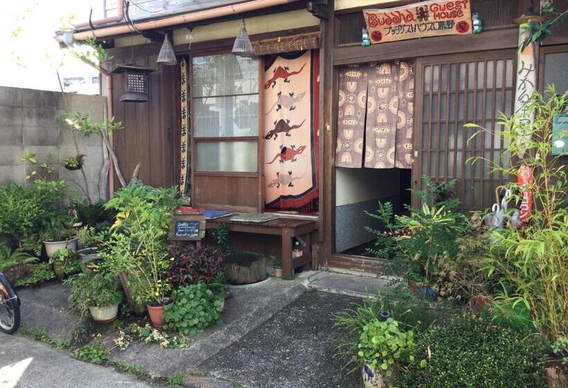 הוסטל Buddha Guest House