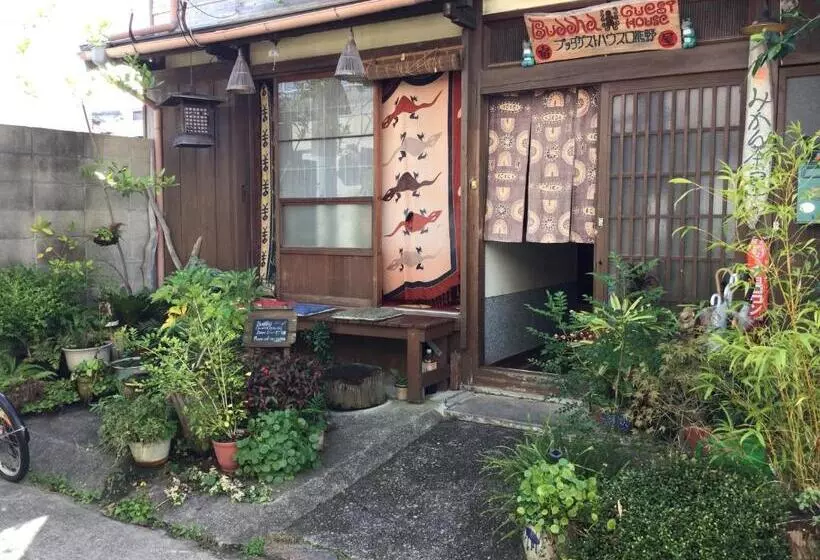 ユースホステル Buddha Guest House