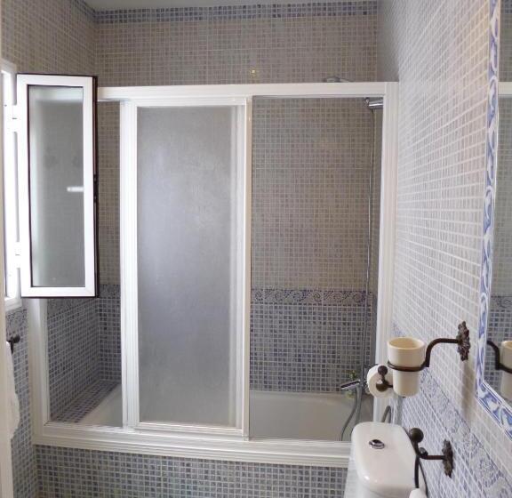 호스텔 Hostal Virgen Del Rocio