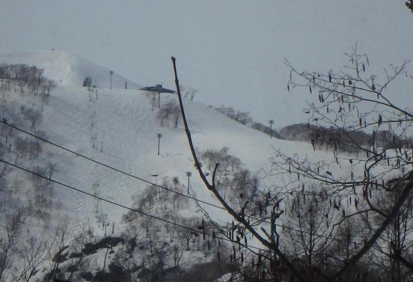 הוסטל Niseko Yubokumin