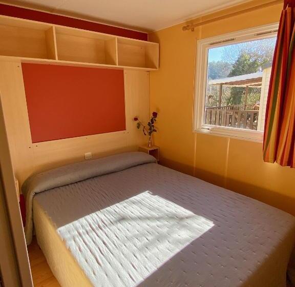 Campalans Hotel Rural Bungalows Mobilhomes