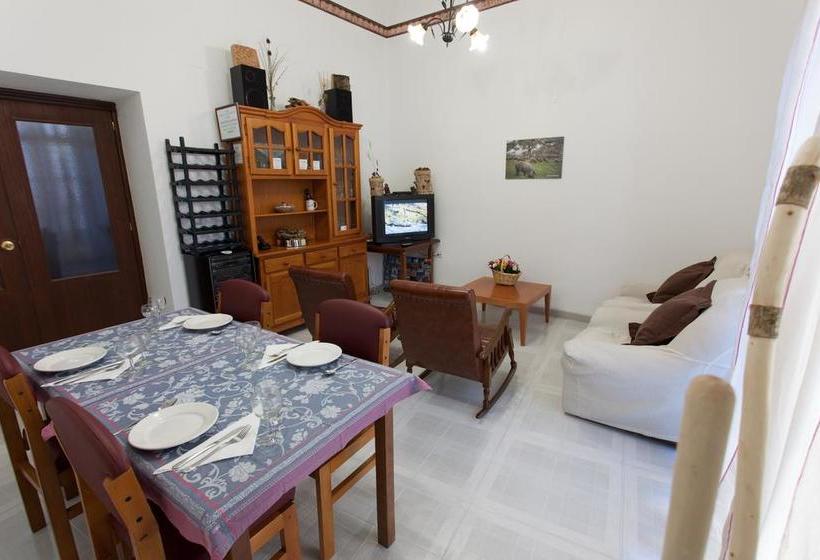 Extrenatura Alojamiento Albergue   Hostel