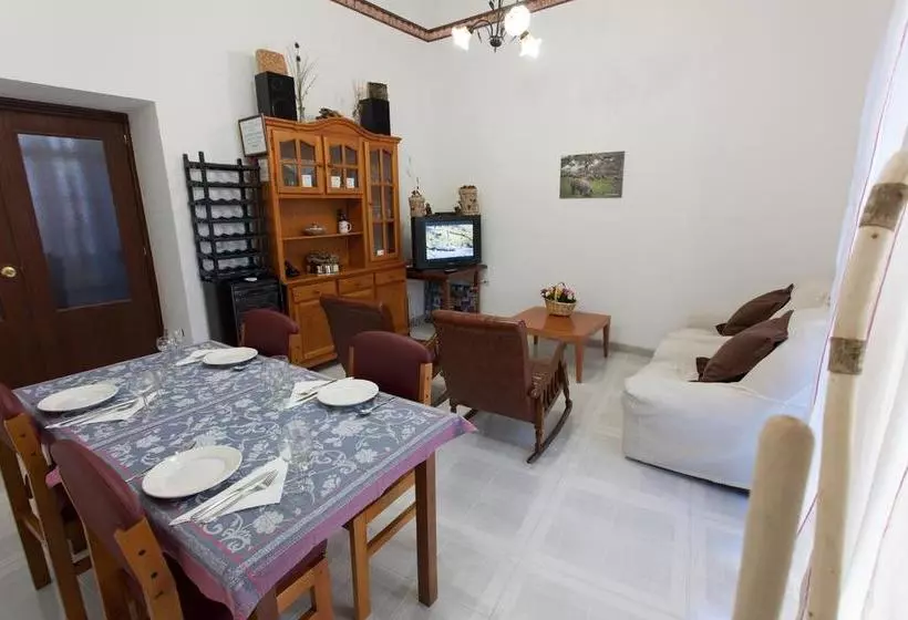 Extrenatura Alojamiento Albergue   Hostel