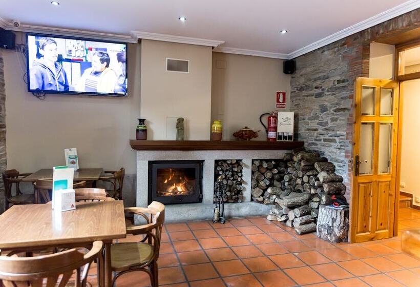 בית מלון כפרי Ambasmestas