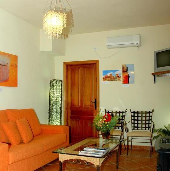 Отель La Casa Grande De Alpandeire