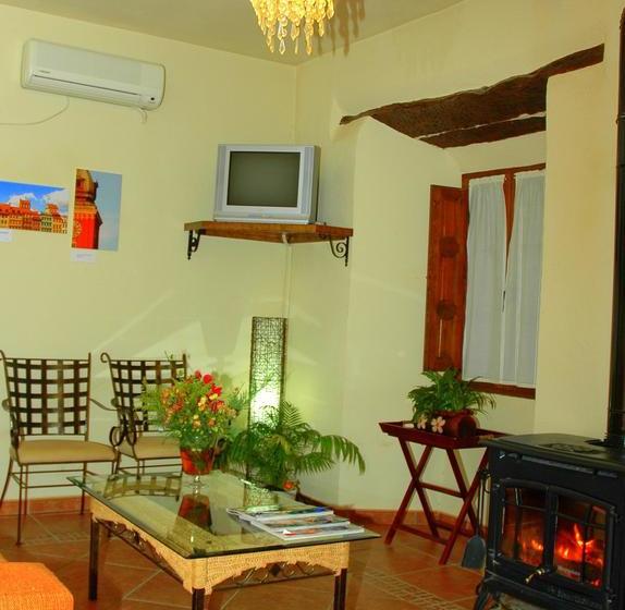 Отель La Casa Grande De Alpandeire