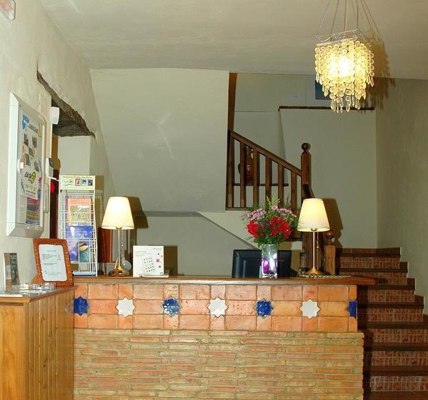 Отель La Casa Grande De Alpandeire