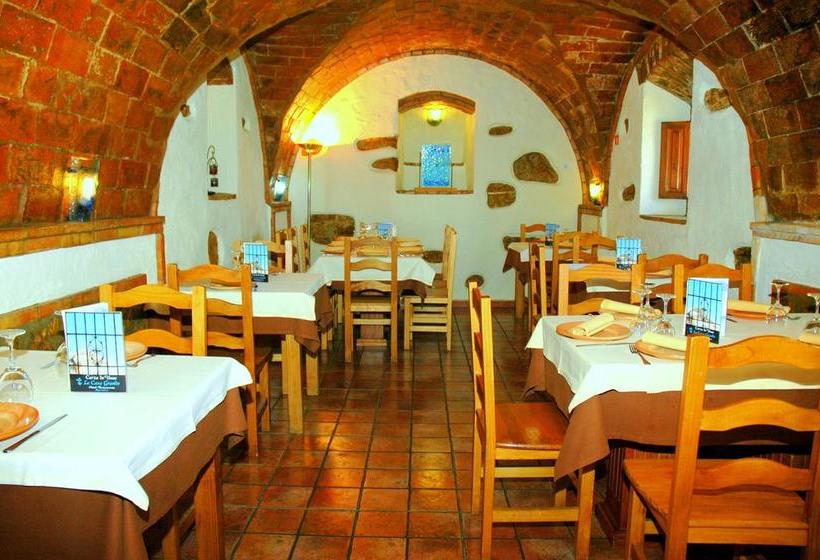 Отель La Casa Grande De Alpandeire