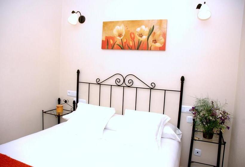 Отель La Casa Grande De Alpandeire