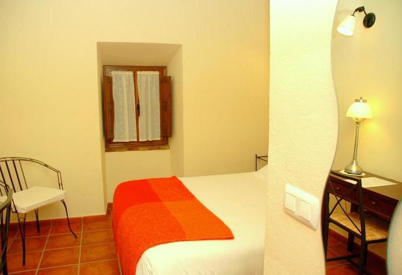 Отель La Casa Grande De Alpandeire