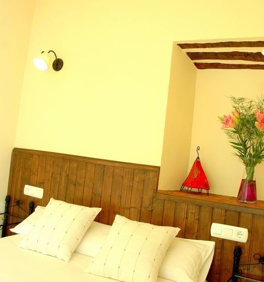 Отель La Casa Grande De Alpandeire