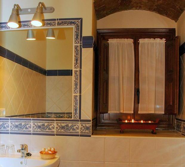 Отель La Casa Grande De Alpandeire