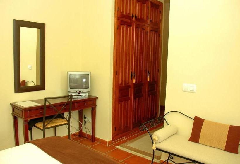 Отель La Casa Grande De Alpandeire