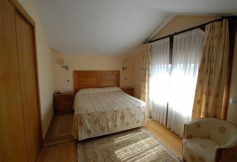 ホテル Peñarrubia