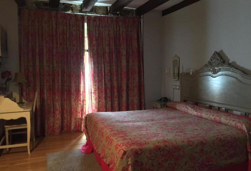 فندق Posada Real Torre Berrueza