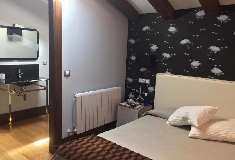 فندق Posada Real Torre Berrueza