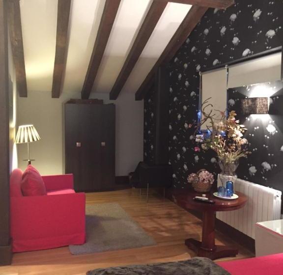 فندق Posada Real Torre Berrueza