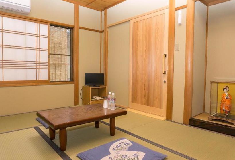 Ryokan Hinomoto Kyoto Kawaramachi