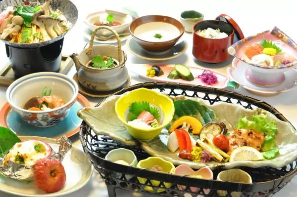 ریوکان Yujuku Kanetaya