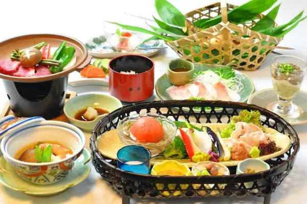 ریوکان Yujuku Kanetaya