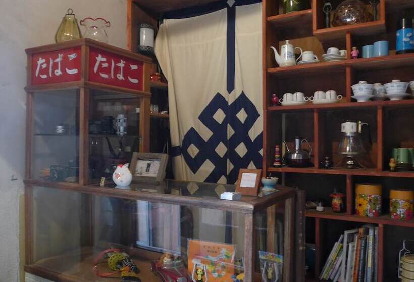 Small World Guest House   Hostel