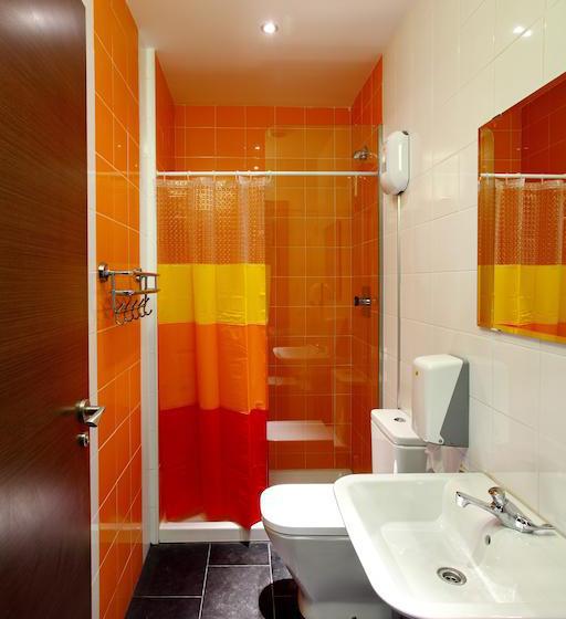 ユースホステル Check In Rioja