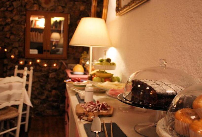 تختخواب و صبحانه Chorros Del Río Mundo