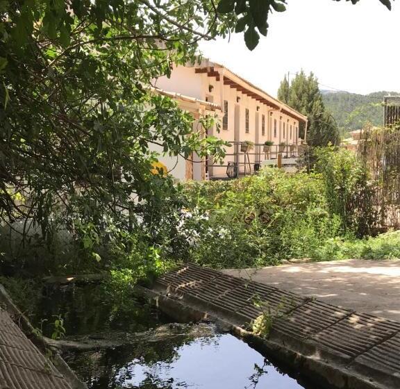 تختخواب و صبحانه Chorros Del Río Mundo