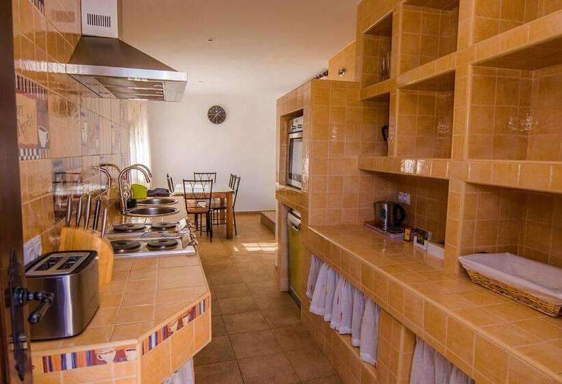 مبيت وإفطار Cortijo 4 Elementos