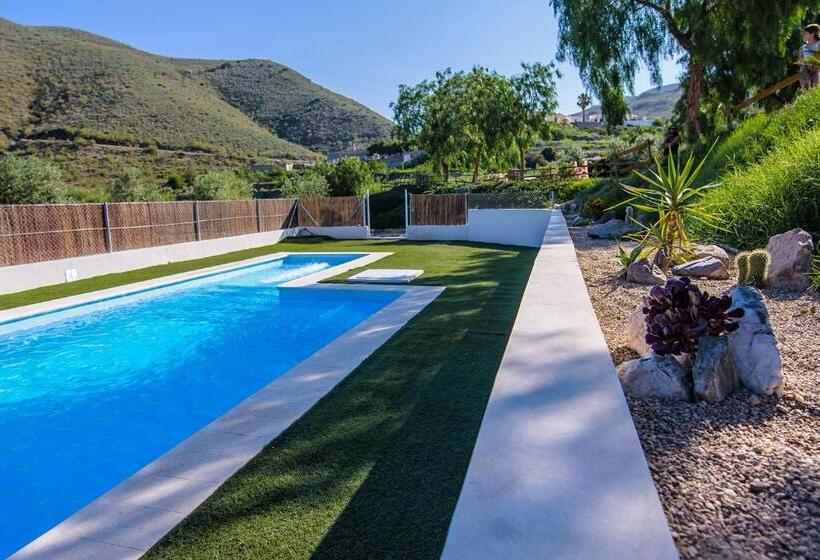 مبيت وإفطار Cortijo 4 Elementos