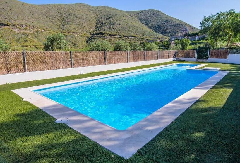 مبيت وإفطار Cortijo 4 Elementos