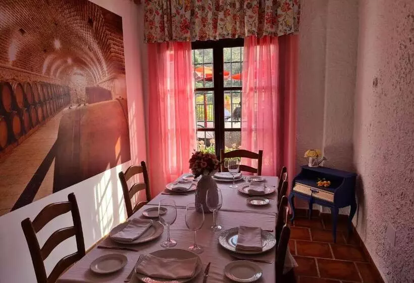 تختخواب و صبحانه El Lagar Pepe Hotel Staying