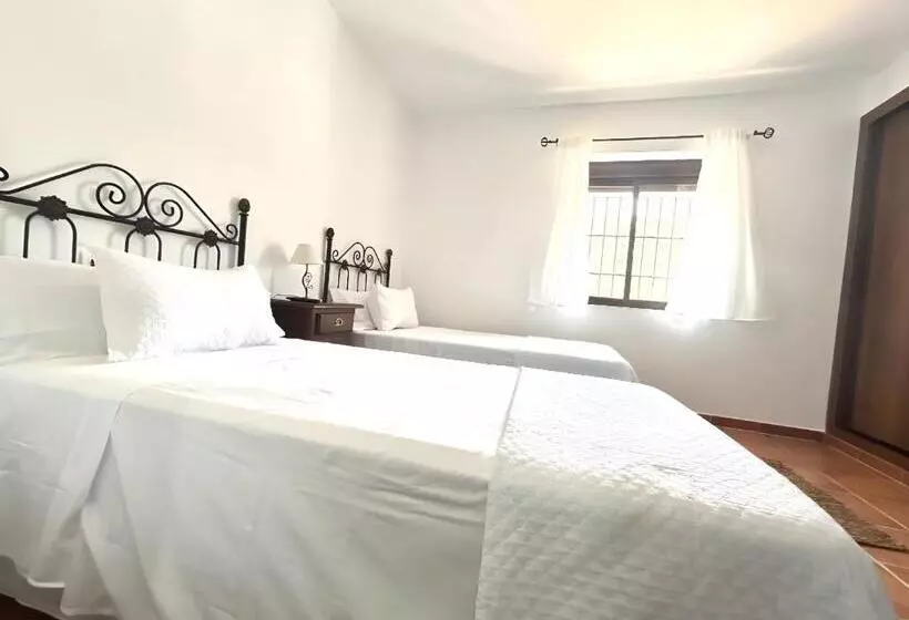 تختخواب و صبحانه El Lagar Pepe Hotel Staying