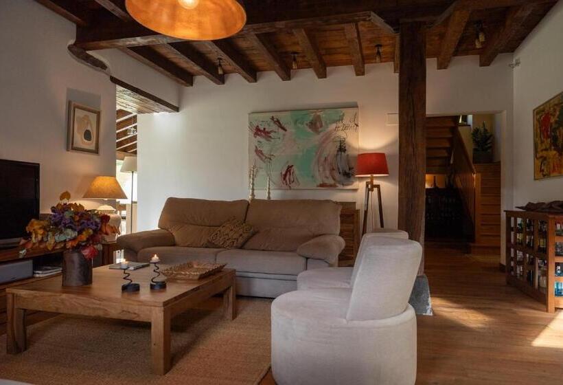 Bed and Breakfast Olagaraia - Adults Only