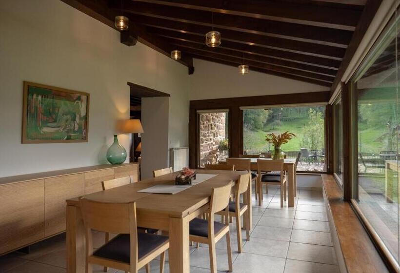 Bed and Breakfast Olagaraia - Adults Only