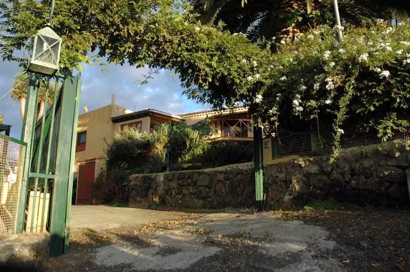هتل Casa Canarina