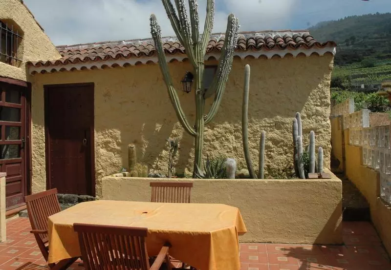 هتل Casa Canarina