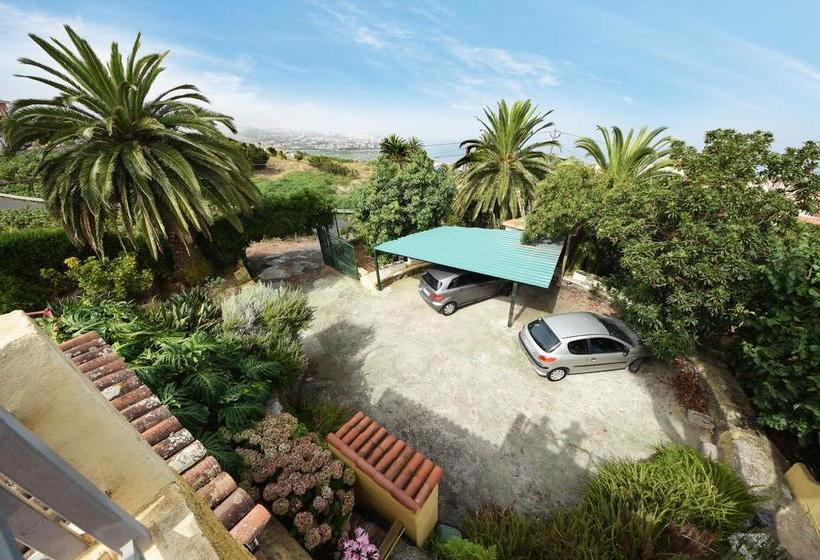 ホテル Casa Canarina