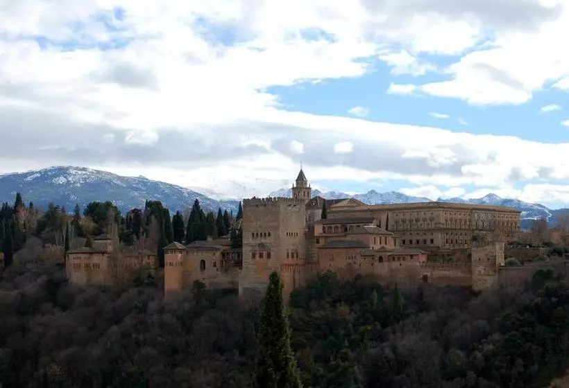 هتل Casa Rural Arroyo De La Greda