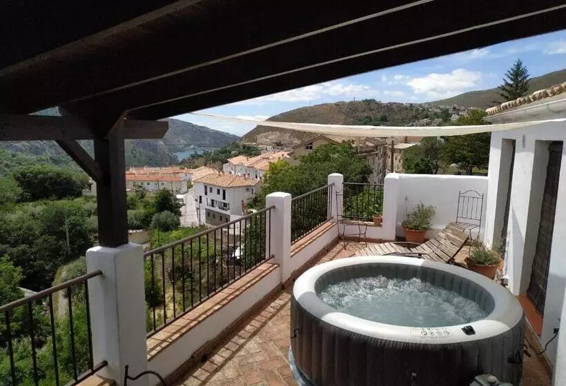 هتل Casa Rural Arroyo De La Greda