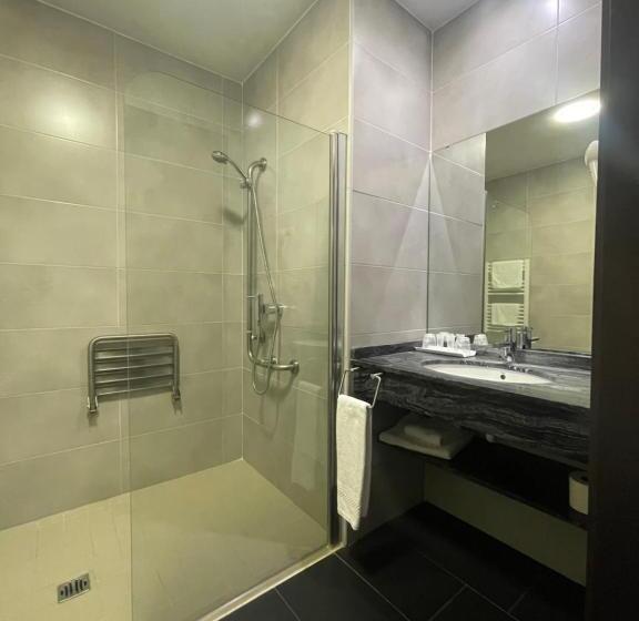 فندق Complejo Leo 24h