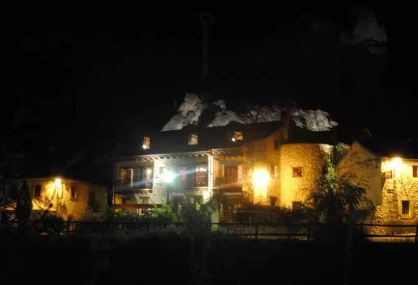 Hotelli El Rincón De Las Hoces Del Duratón