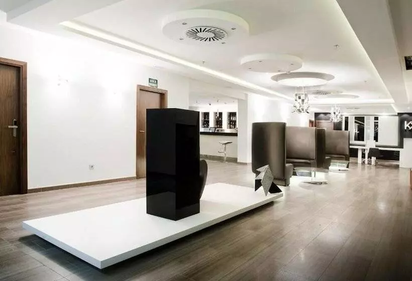 Hotel Kadrit