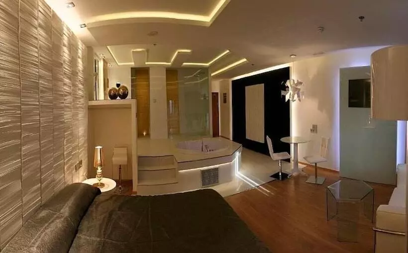 Hotel Kadrit